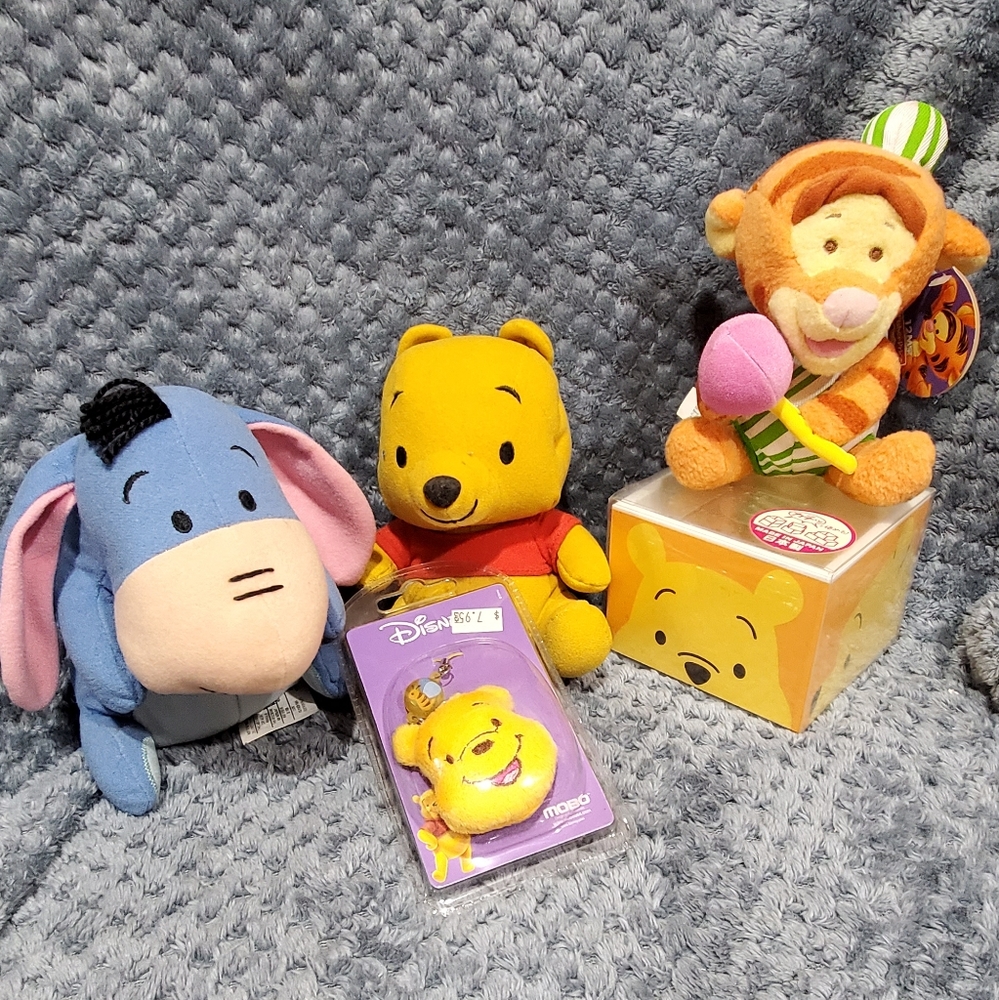 Disney Winnie the Pooh Merchandise Lot #1